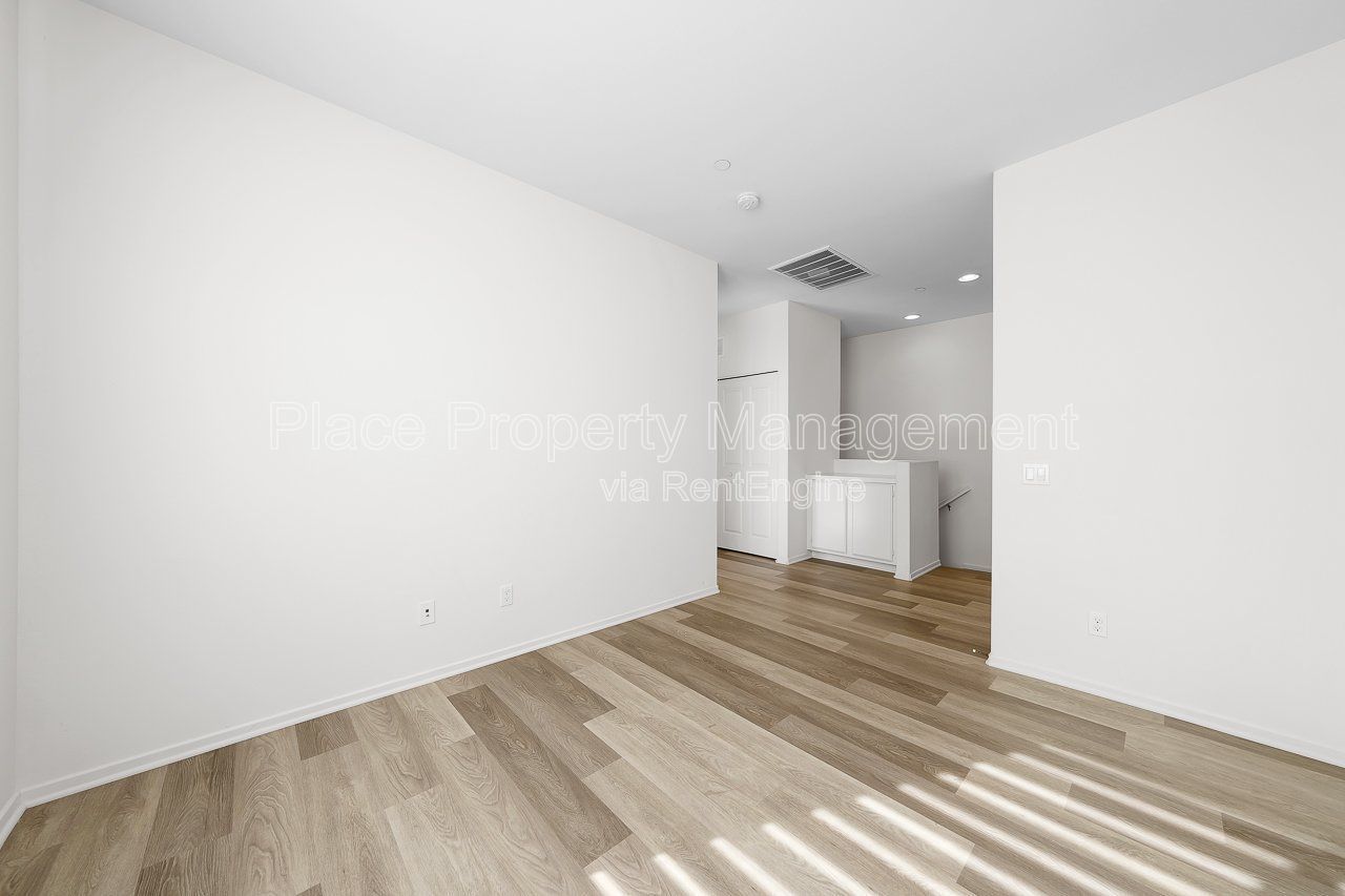 Modern 2 bedroom 2.5 bath Townhome plus a Loft & One-Car Garage...Move-in Ready! property image