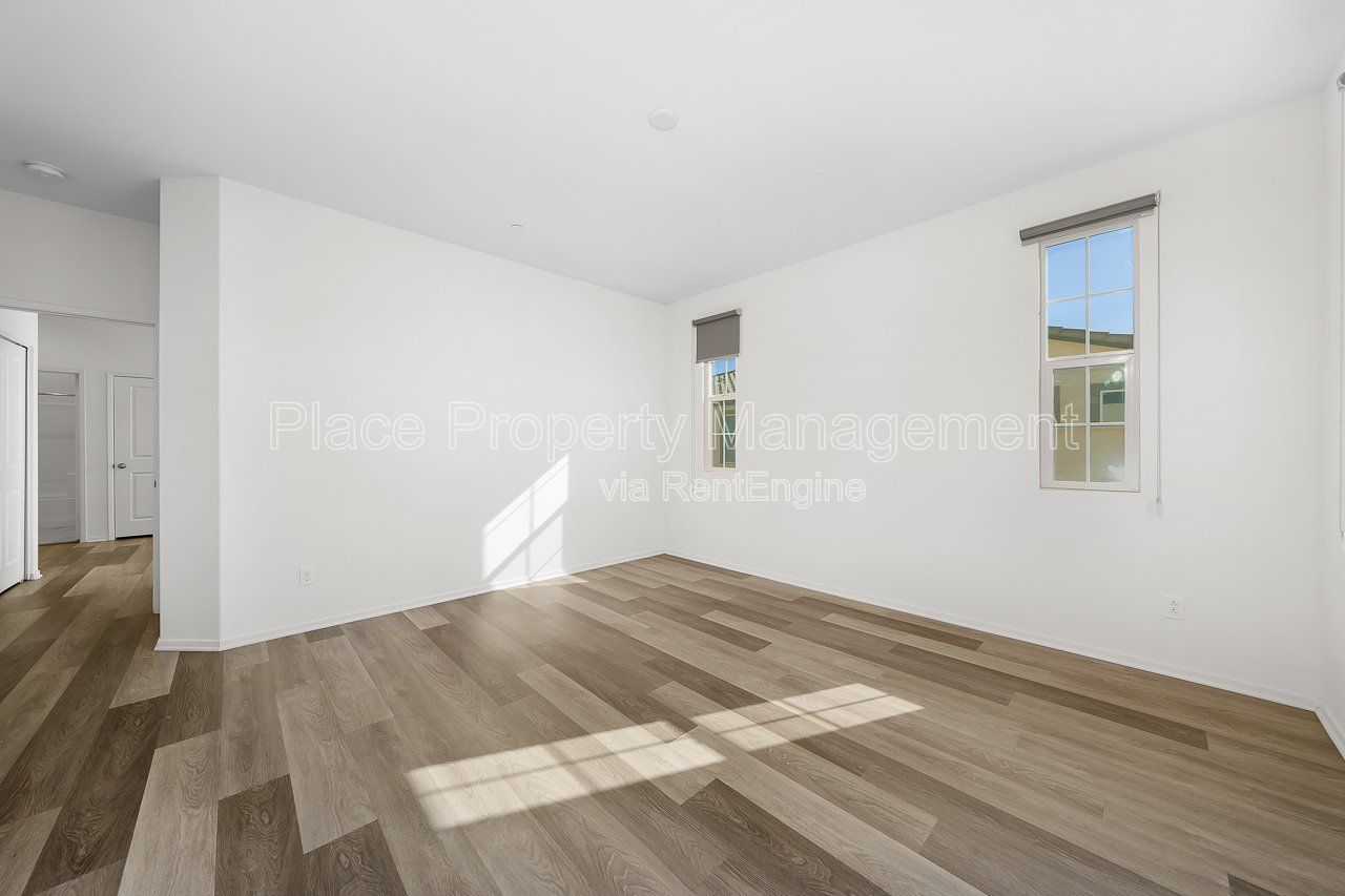 Modern 2 bedroom 2.5 bath Townhome plus a Loft & One-Car Garage...Move-in Ready! property image